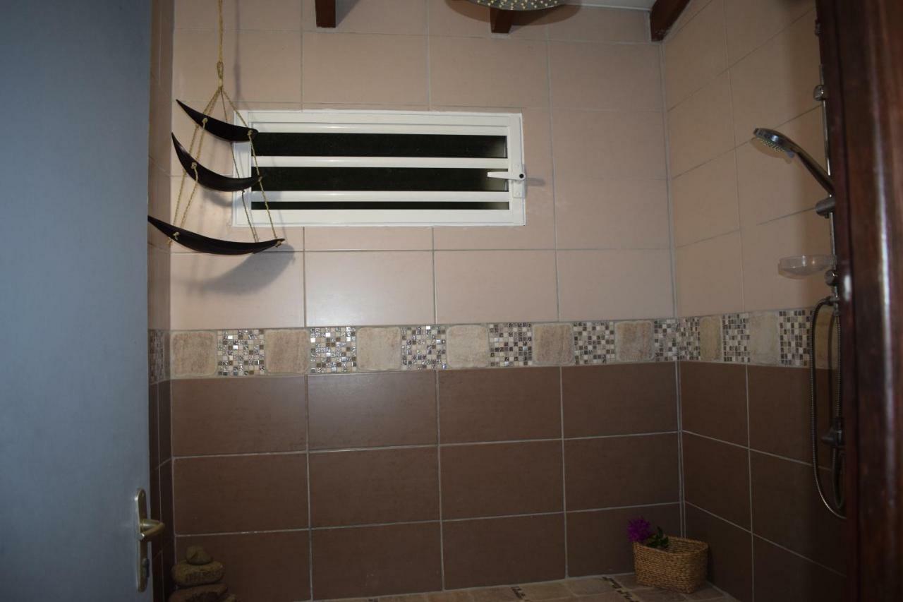 Zandoli Le Gosier  Buitenkant foto